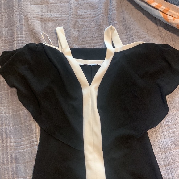 Zara black and white dress in great condition. - Picture 3 of 3